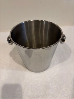 Stainless Steel Ice Bucket - Silver